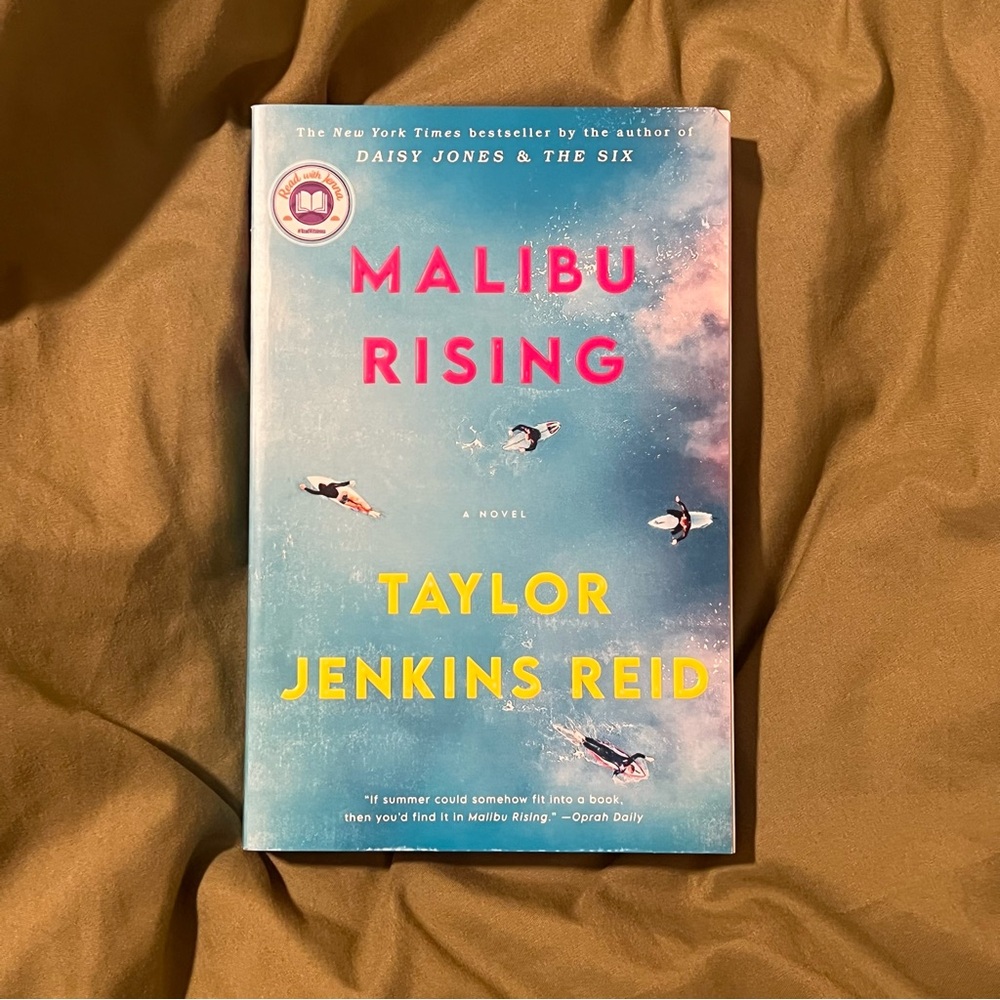 book — malibu rising by taylor jenkins reid